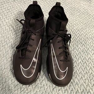 NIKE Phantom GT2 Black Metallic Silver Cleats DCO822-007 Size 3.5Y Like New!